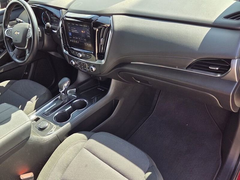 Certified 2023 Chevrolet Traverse LT image 14