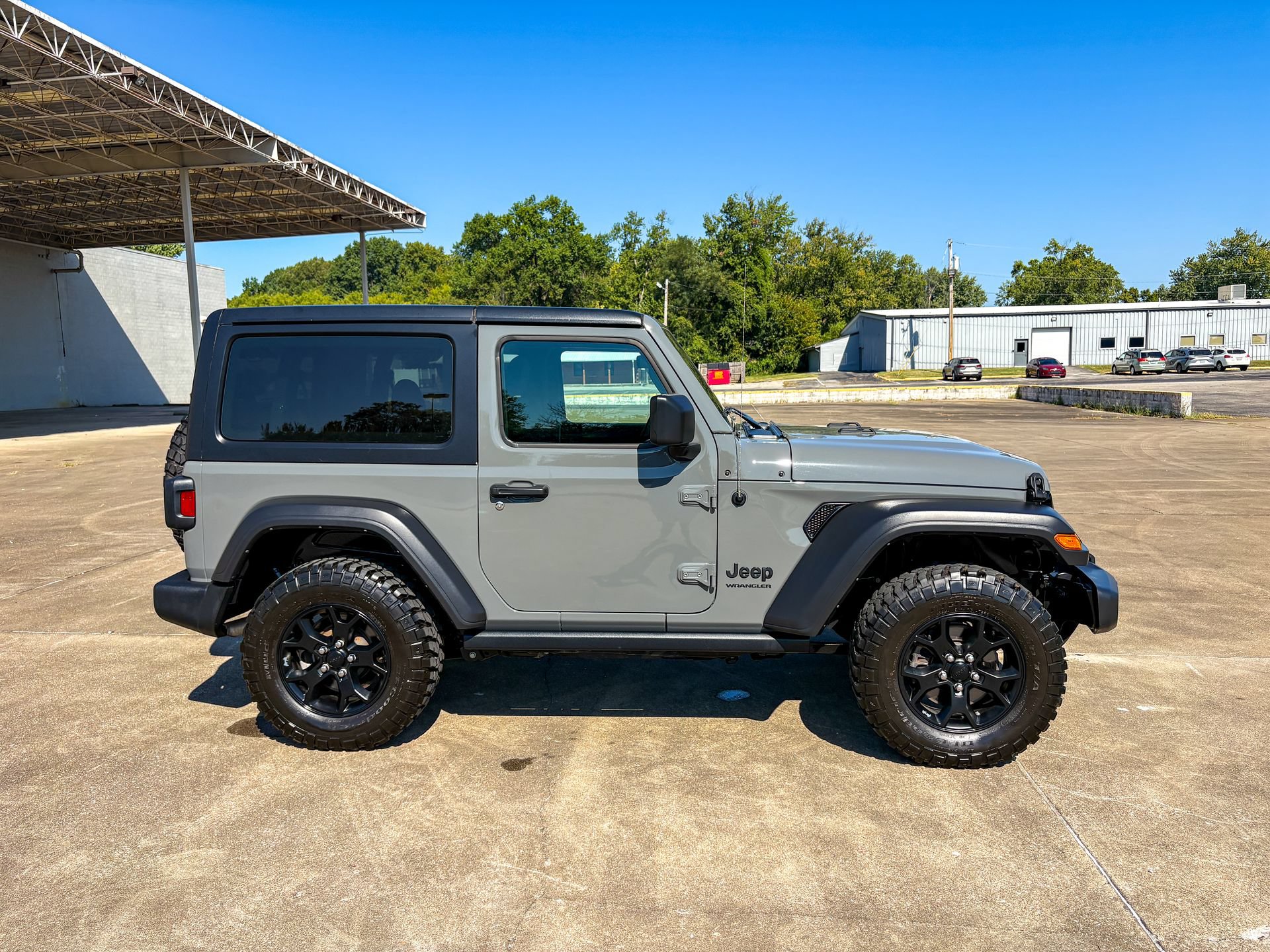 Used 2022 Jeep Wrangler Sport AWD/4WD image 13