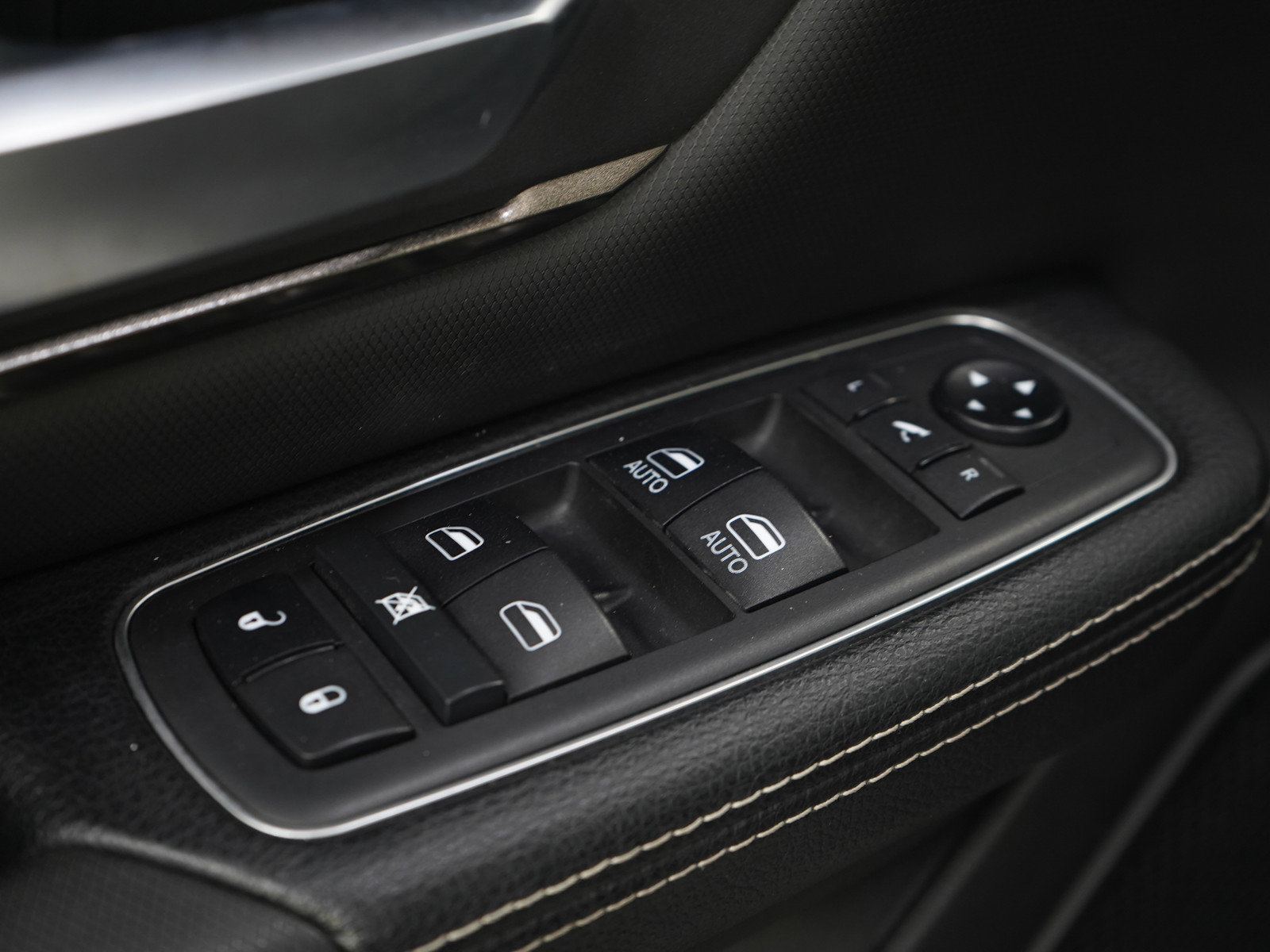 Used 2019 RAM 1500 Sport w/ Level 2 Equipment Group AWD/4WD image 23
