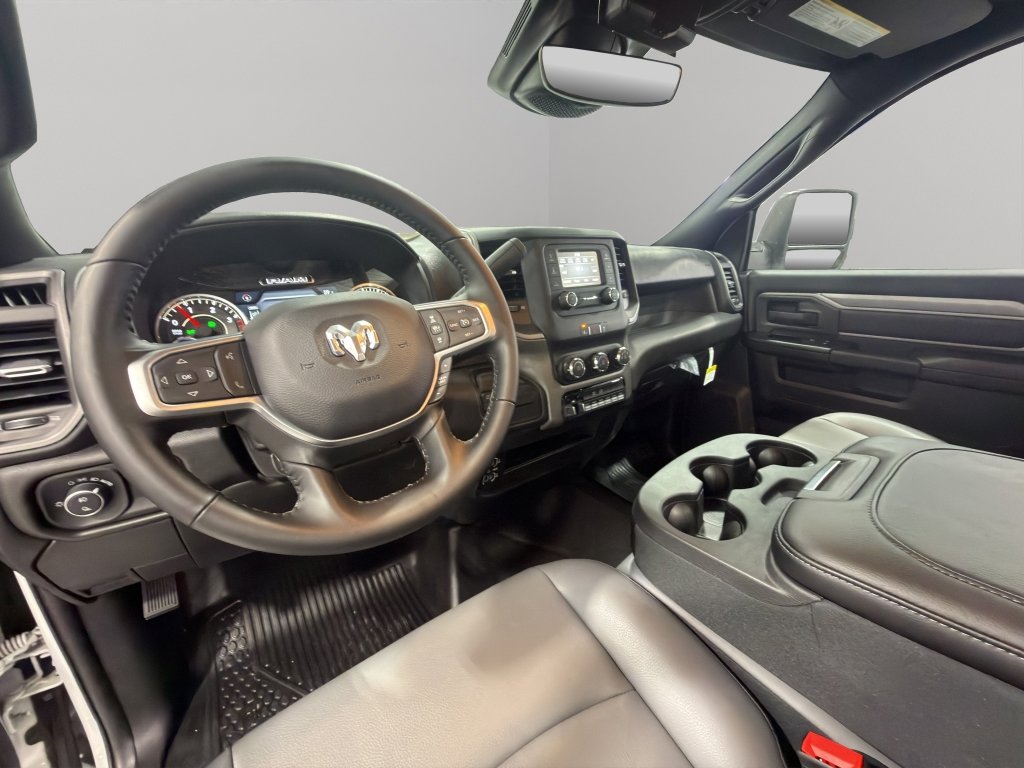 Used 2024 RAM 5500 Tradesman w/ Safety Group image 5