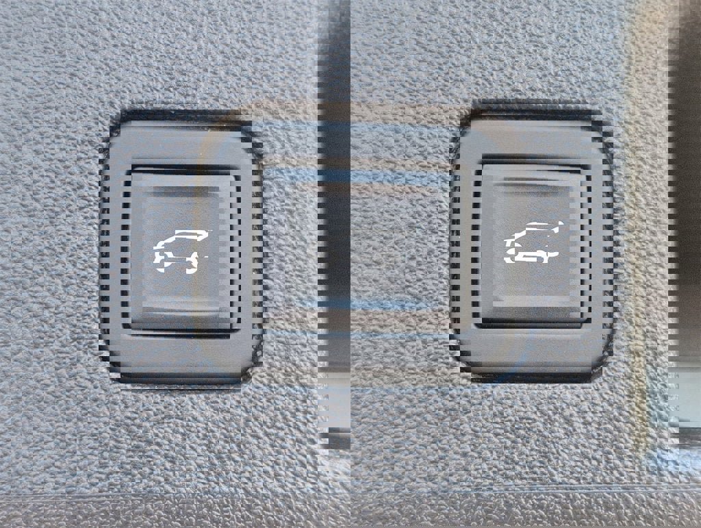 Certified 2023 Chevrolet Equinox LT image 29