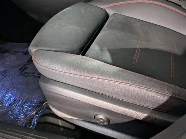 New 2025 Mercedes-Benz CLA 35 AMG 4MATIC image 4