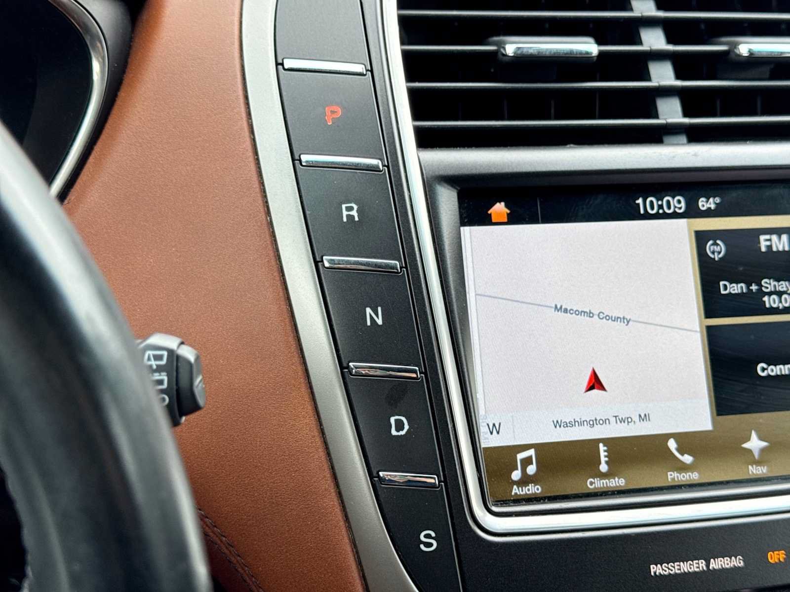 Used 2016 Lincoln MKX Black Label w/ Technology Package AWD/4WD image 31