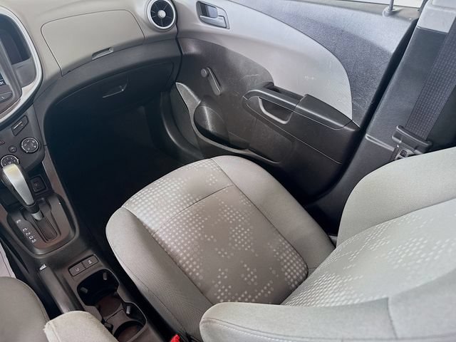 Used 2019 Chevrolet Sonic LT FWD image 23