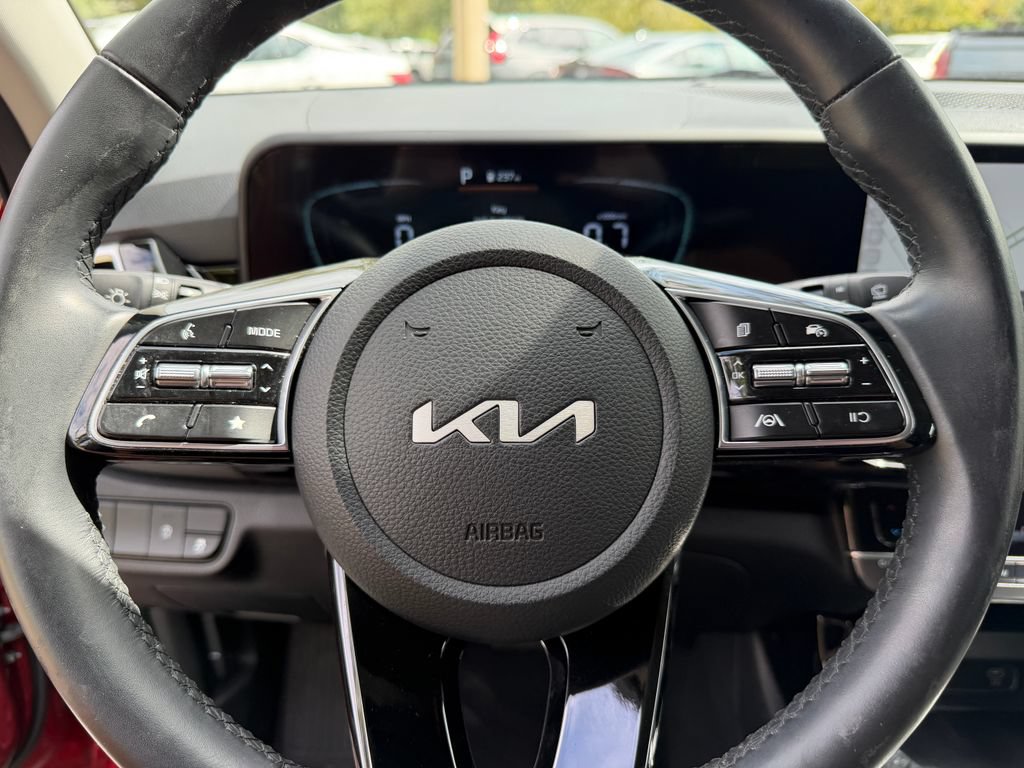 Used 2025 Kia Seltos S FWD image 23
