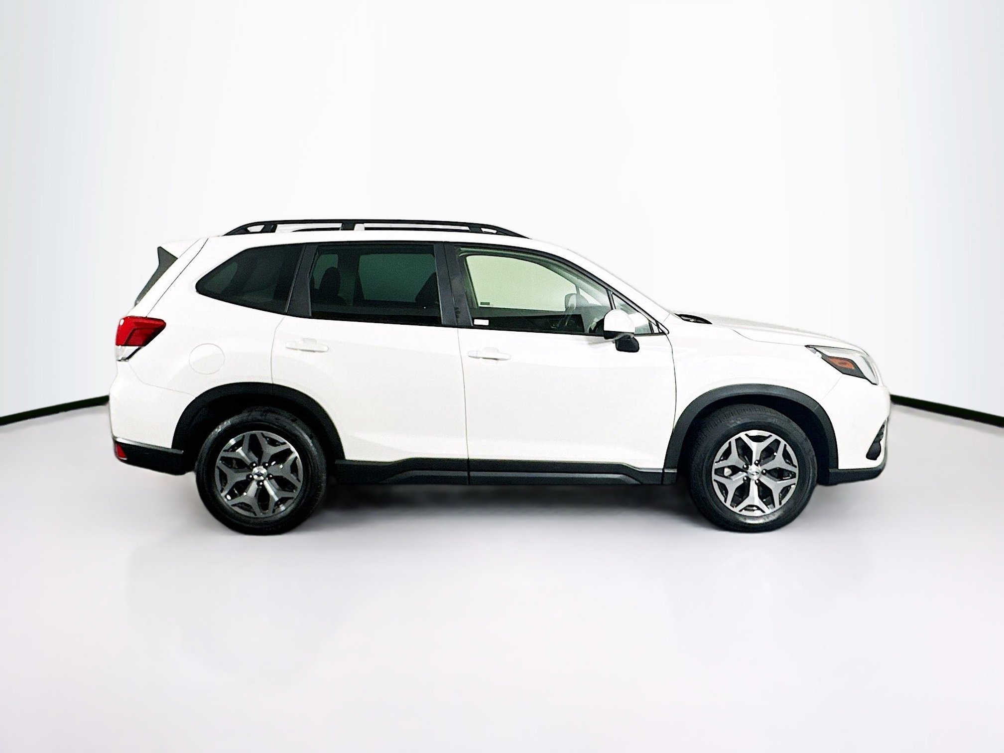 Used 2023 Subaru Forester Premium image 10