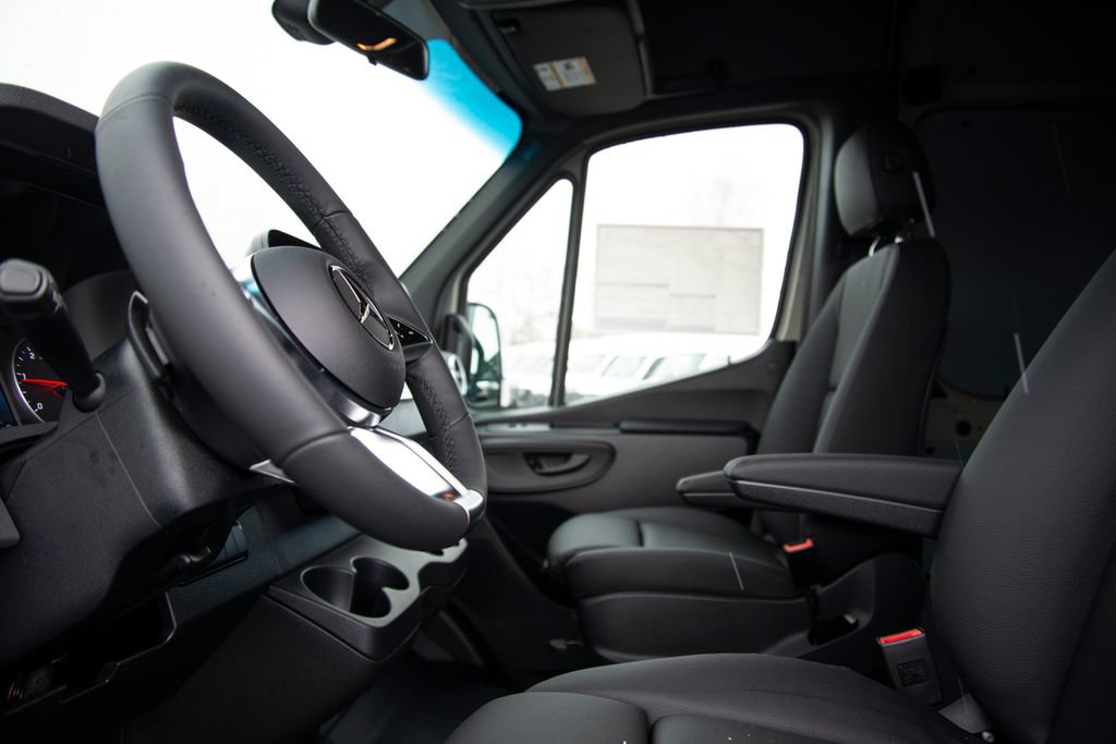New 2026 Mercedes-Benz Sprinter 2500 image 13