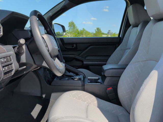 Certified 2026 Toyota Tacoma SR5 AWD/4WD image 13