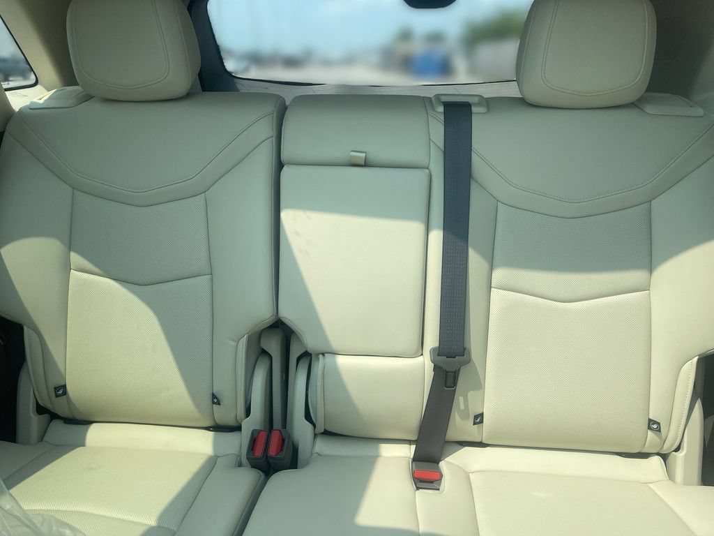 Used 2023 Cadillac XT5 Premium Luxury w/ Technology Package AWD/4WD image 29