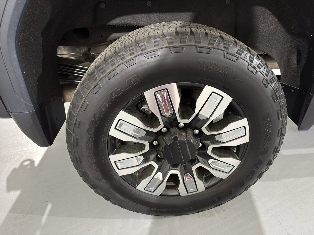 Used 2024 GMC Sierra 2500 Denali w/ Denali Reserve Package image 23