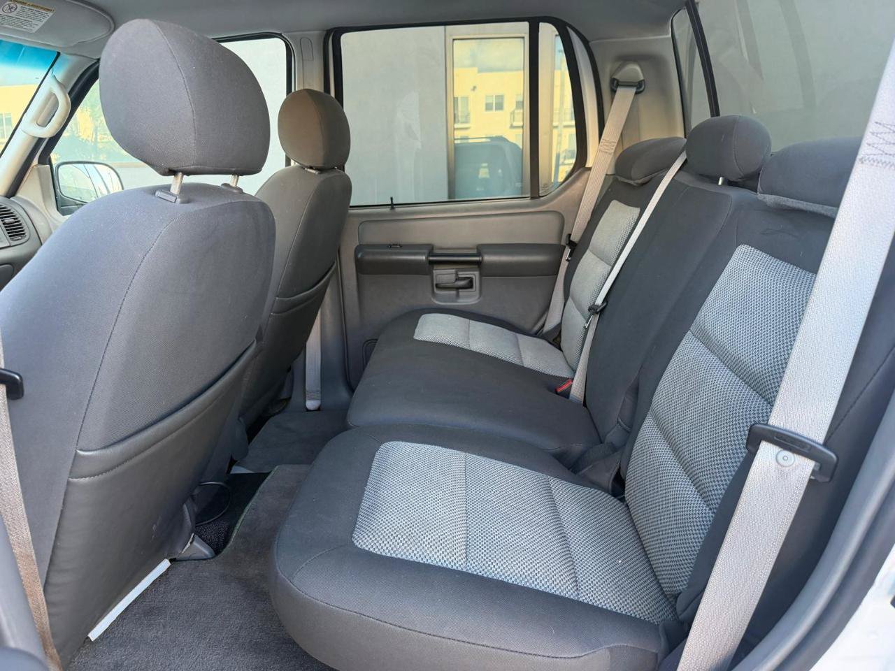 Used 2005 Ford Explorer Sport Trac XLT RWD image 19