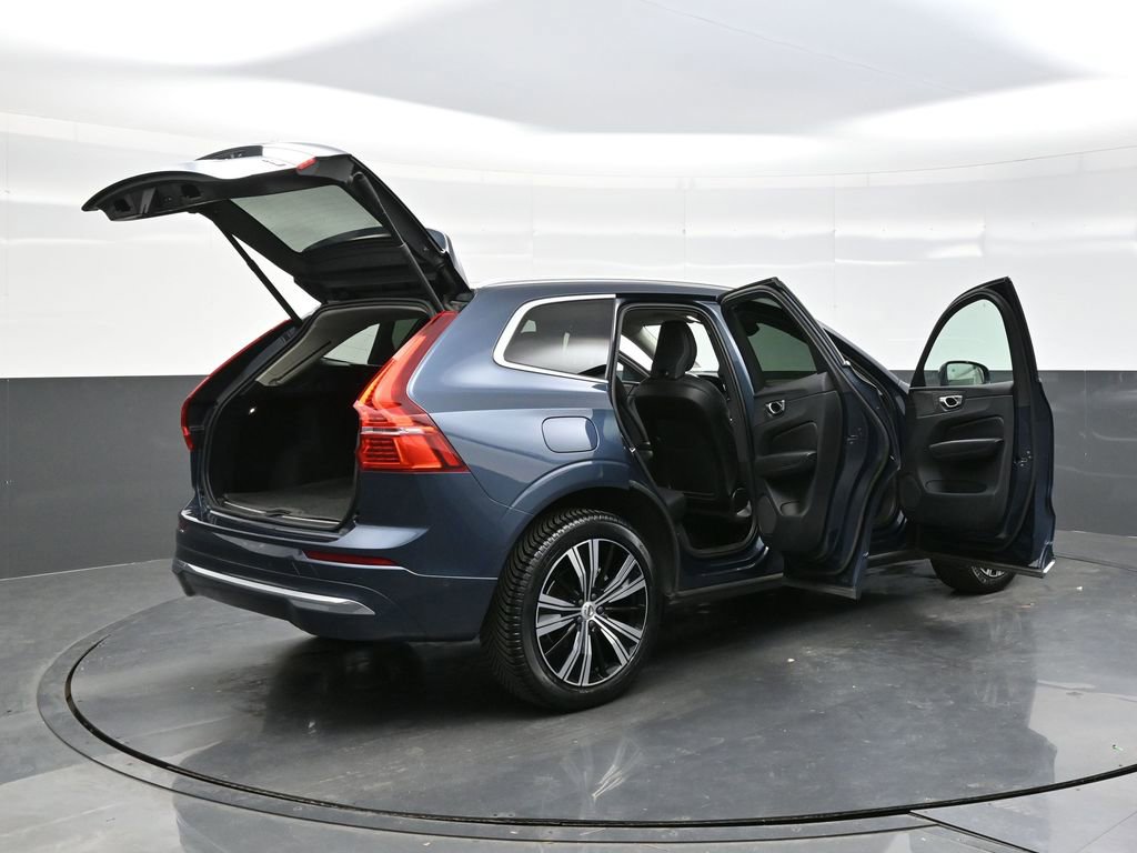 Used 2023 Volvo XC60 B5 Plus w/ Climate Package image 39