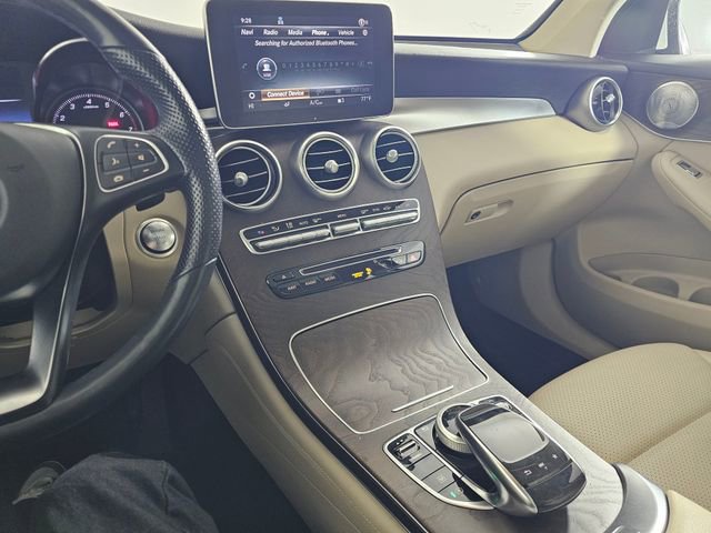 Used 2019 Mercedes-Benz GLC 300 4MATIC image 34