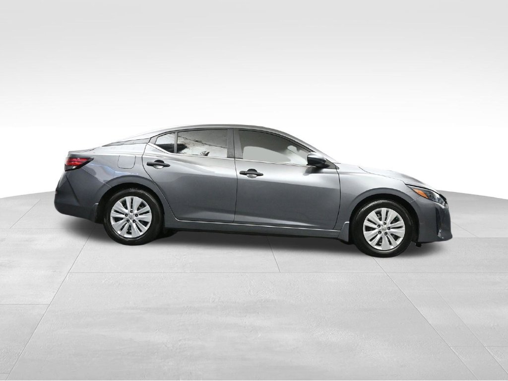 Used 2024 Nissan Sentra S FWD image 25