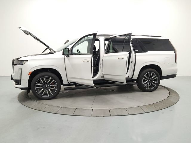 Used 2021 Cadillac Escalade ESV Sport w/ Driver Assist Tech Package AWD/4WD image 12