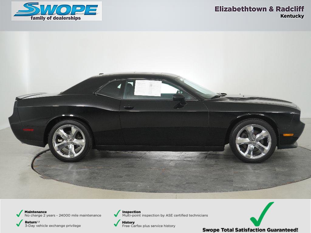 Used 2012 Dodge Challenger R/T RWD image 2