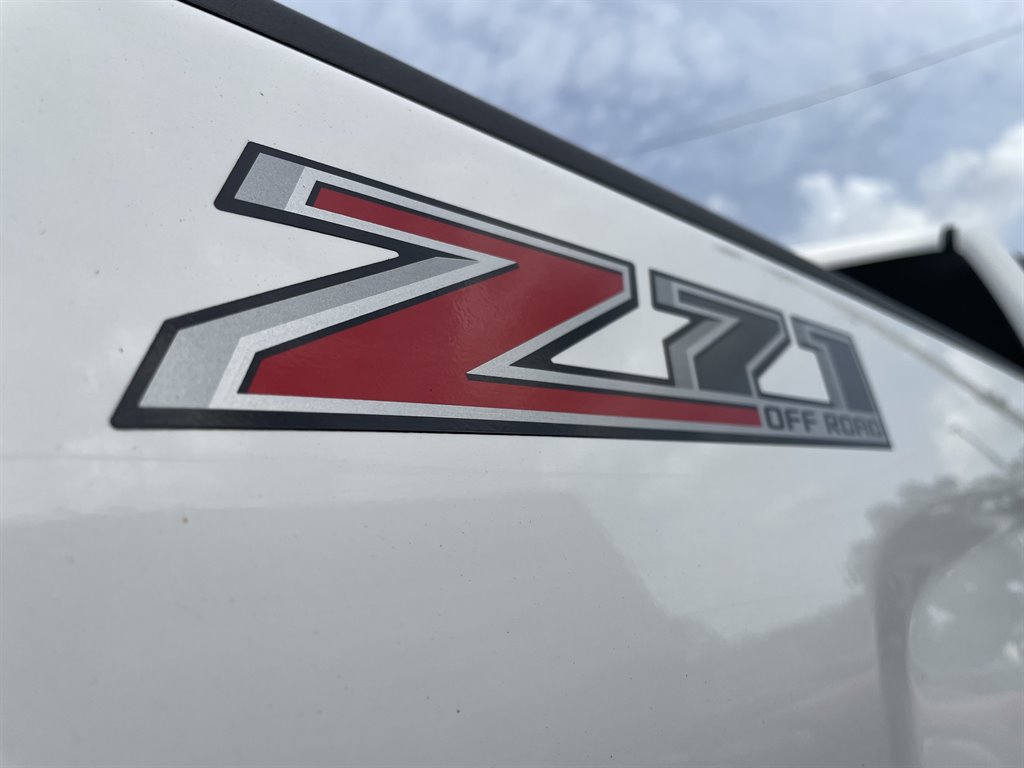 Used 2015 Chevrolet Silverado 2500 LTZ w/ Duramax Plus Package AWD/4WD image 31