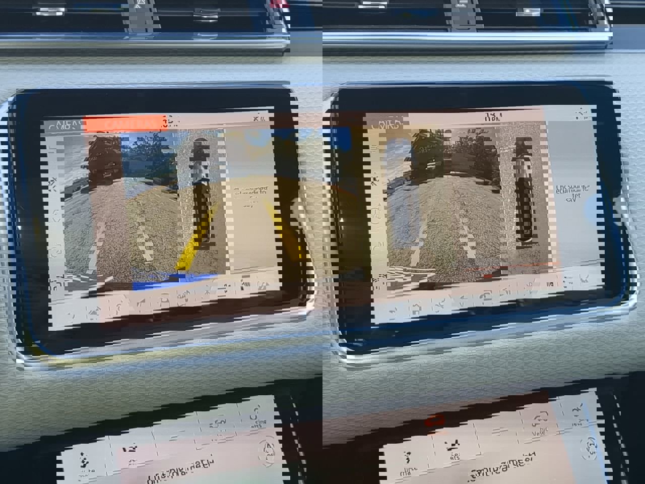 Used 2020 Land Rover Range Rover Velar R-Dynamic S image 19