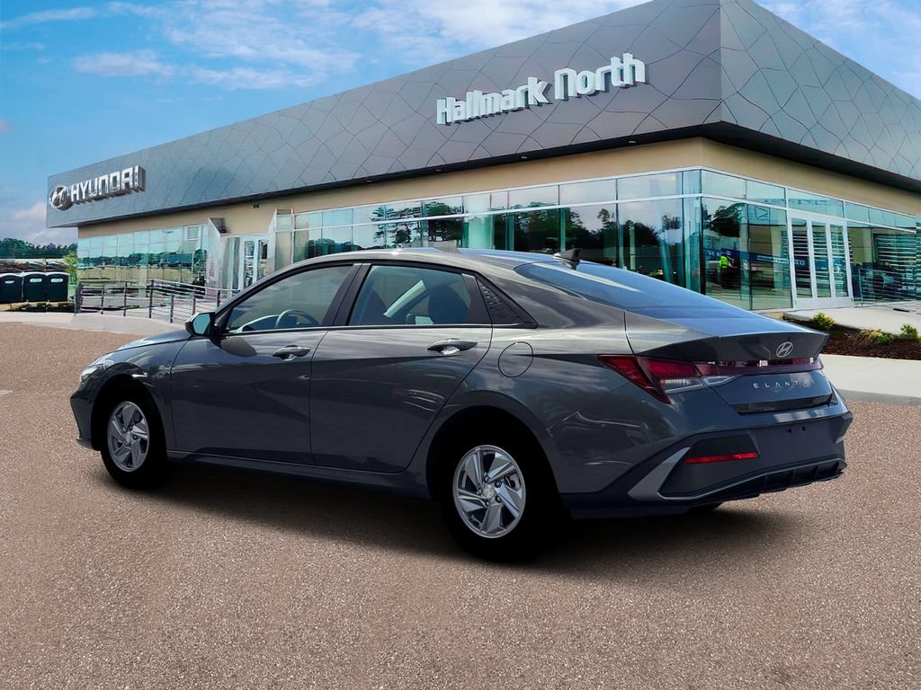 New 2026 Hyundai Elantra SE FWD image 4
