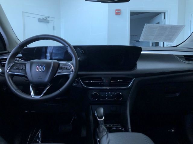 Used 2025 Buick Encore GX Preferred FWD image 18