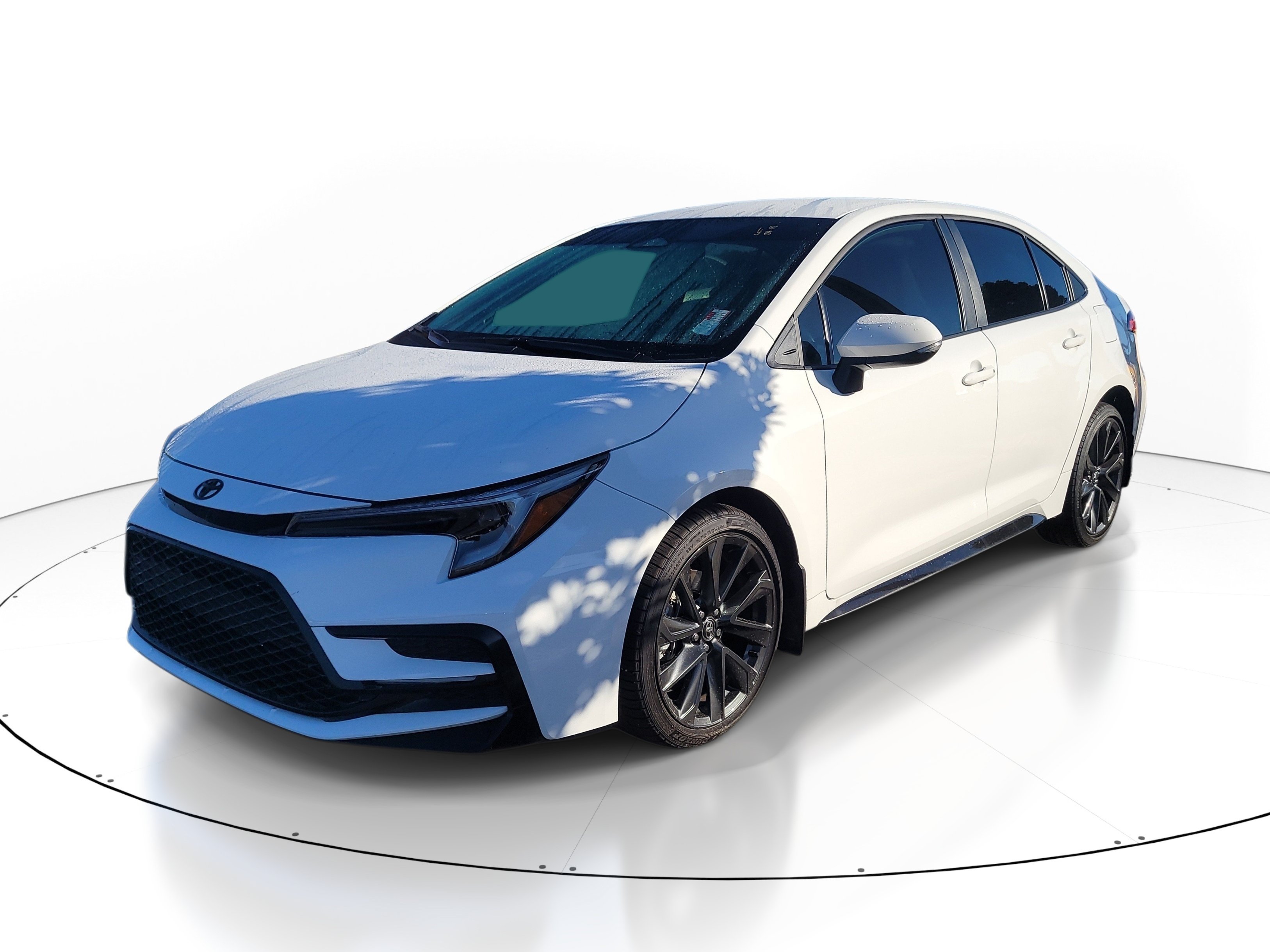 Used 2025 Toyota Corolla SE FWD image 3