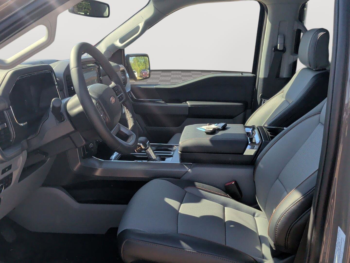 New 2026 Ford F150 Lariat w/ Equipment Group 501A Mid image 27