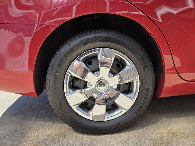 Used 2011 Toyota Camry LE FWD image 26