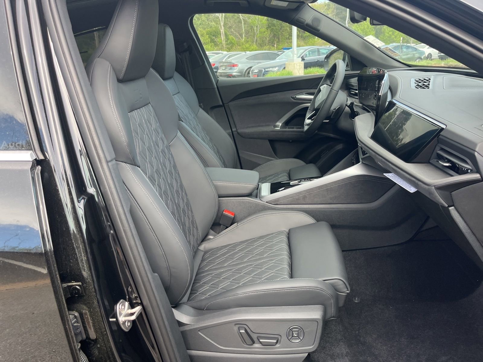 New 2026 Audi SQ5 Premium Plus AWD/4WD image 34