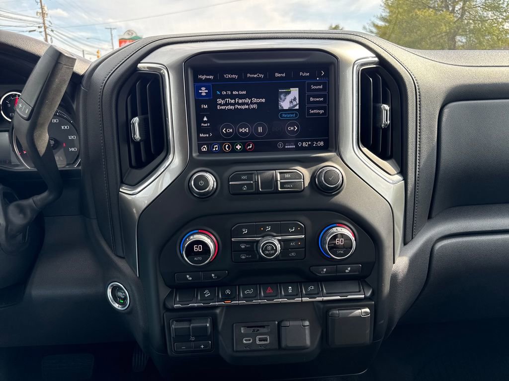 Used 2020 Chevrolet Silverado 1500 LT w/ All-Star Edition image 19