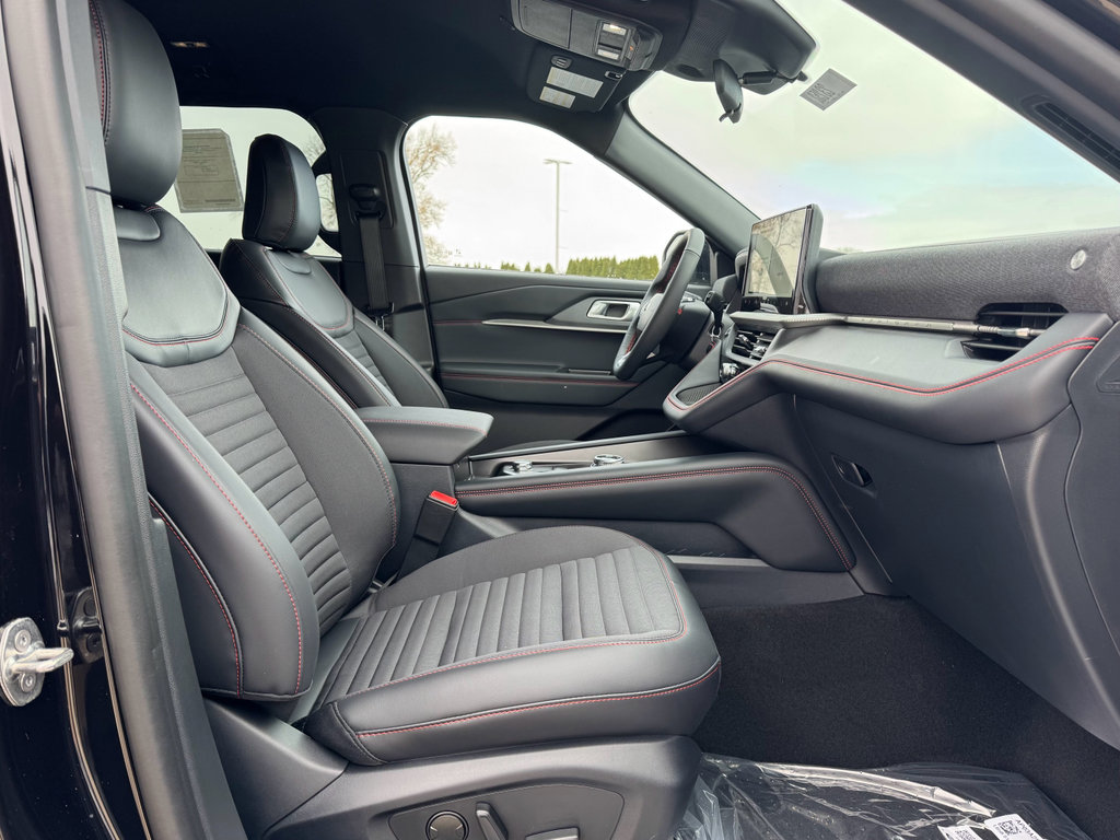 New 2026 Ford Explorer ST-Line w/ ST-Line Street Pack image 15