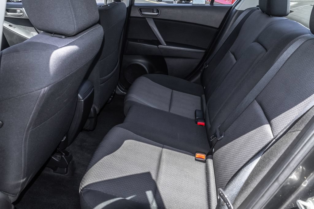 Used 2010 MAZDA MAZDA3 i Touring FWD image 25