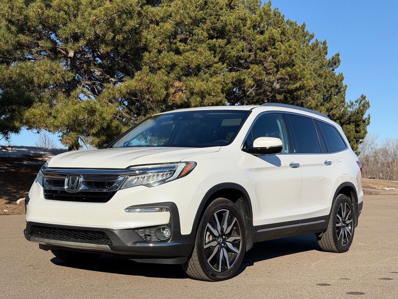 Used 2021 Honda Pilot Touring image 1