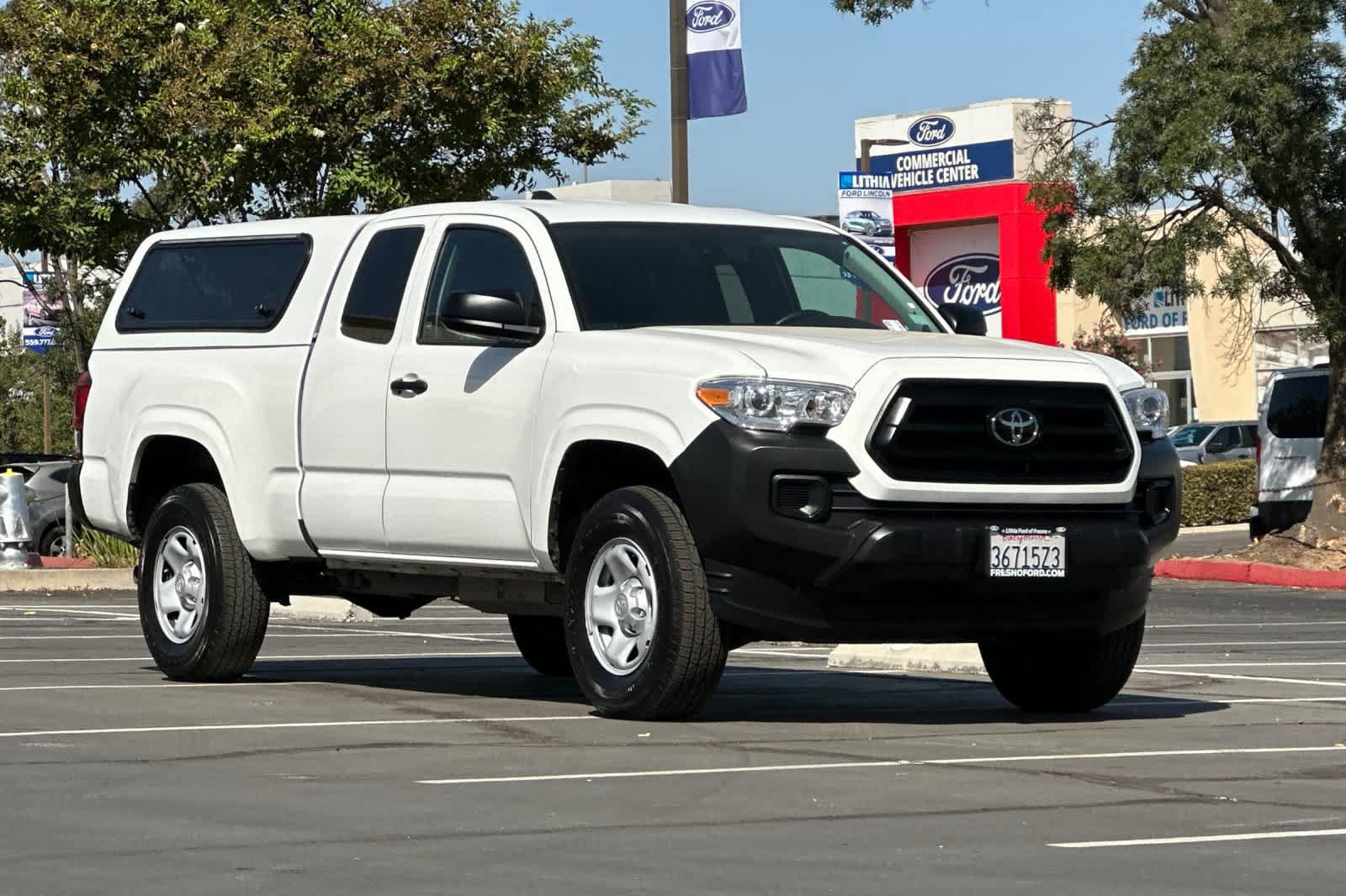 Used 2023 Toyota Tacoma SR RWD image 9