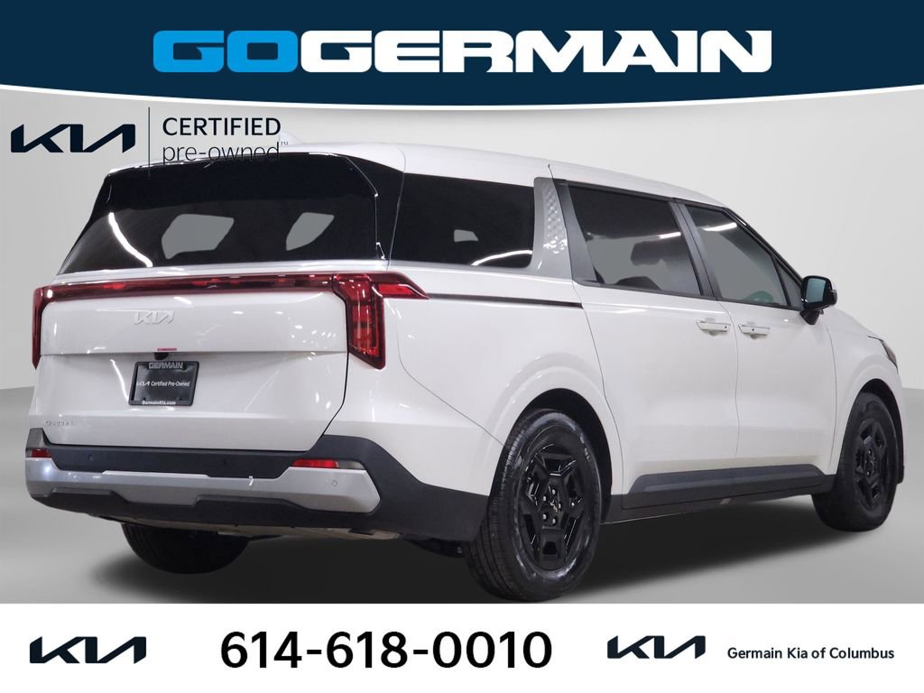 Certified 2025 Kia Carnival image 9