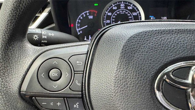 Used 2020 Toyota Corolla LE image 19