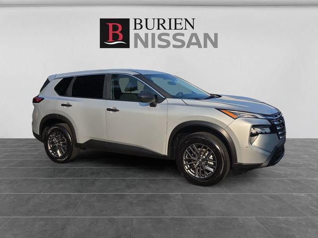 Used 2024 Nissan Rogue S FWD image 7