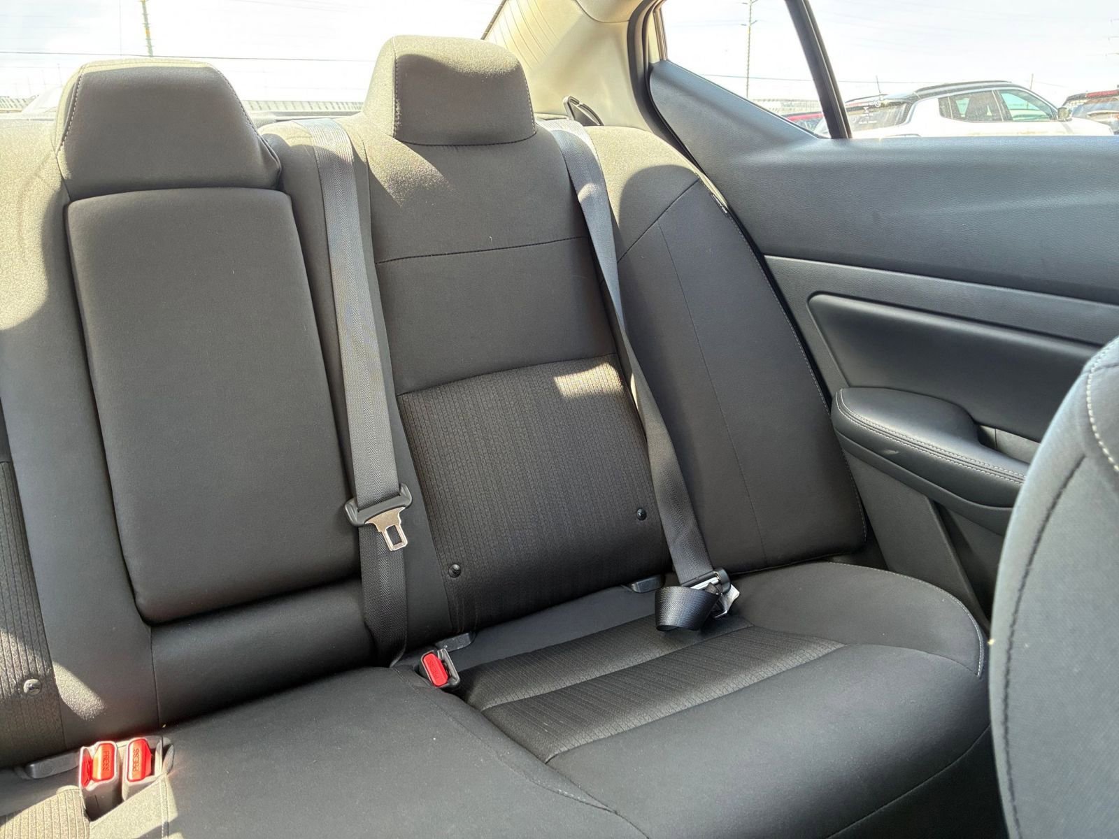 Used 2025 Nissan Altima 2.5 SV FWD image 37