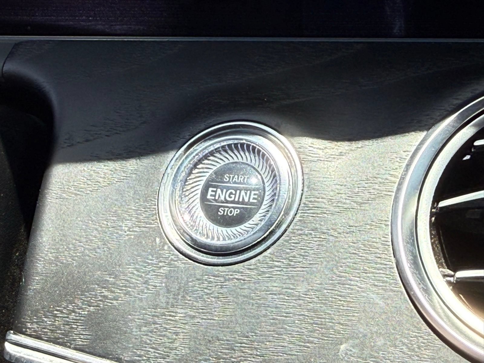 Used 2023 Mercedes-Benz E 450 4MATIC Sedan image 39