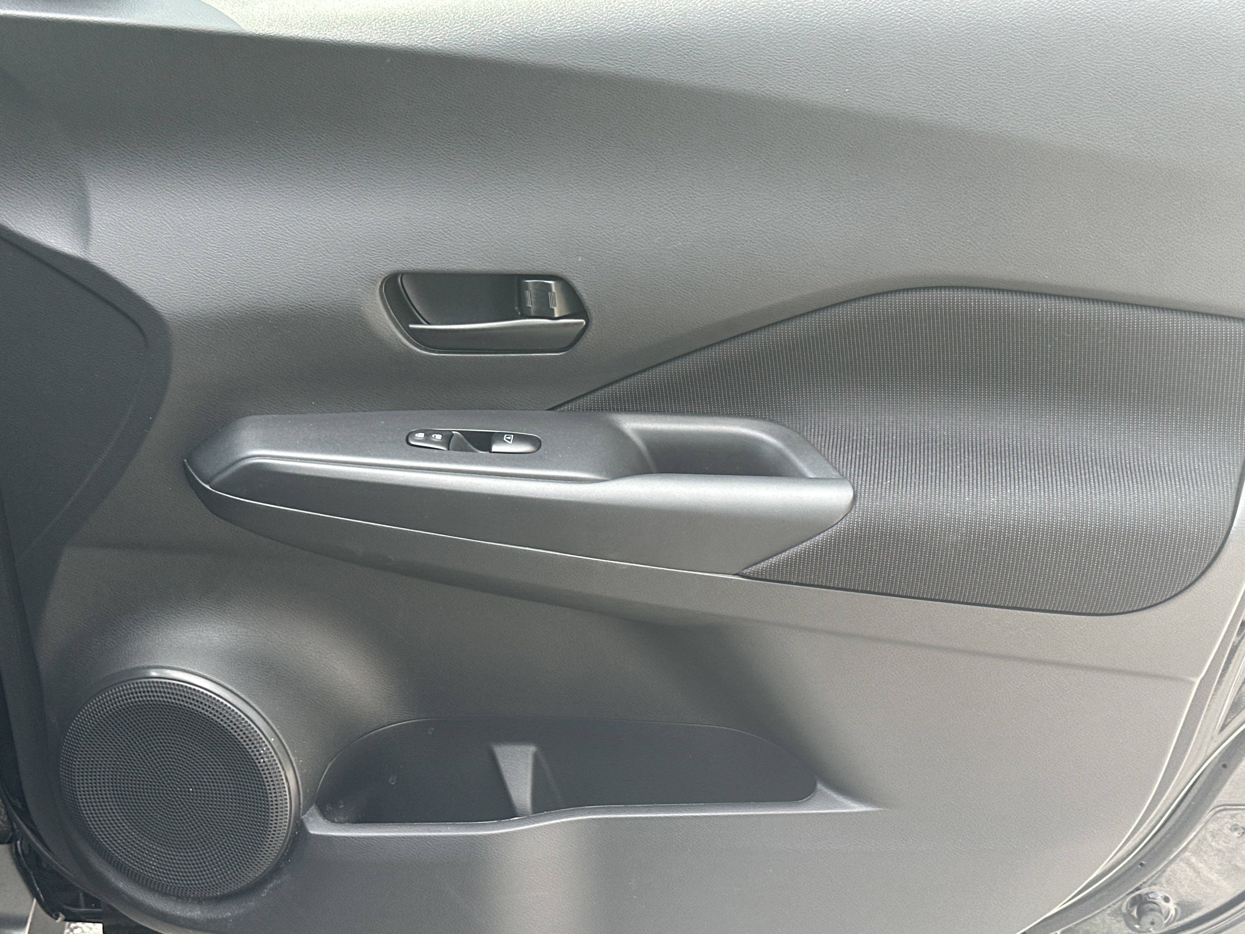 New 2024 Nissan Kicks S image 14