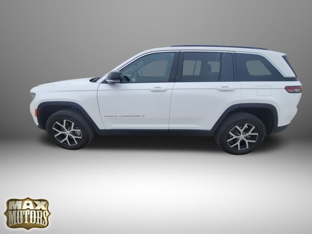 Used 2024 Jeep Grand Cherokee Limited image 4