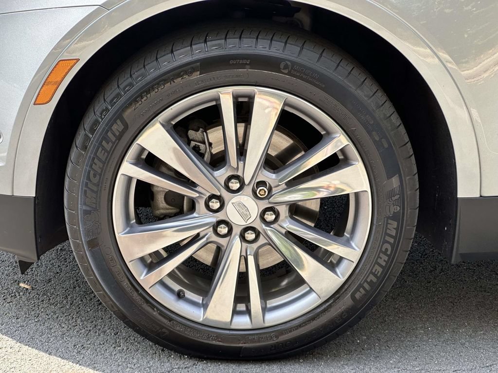 Used 2023 Cadillac XT5 Premium Luxury w/ Technology Package AWD/4WD image 7