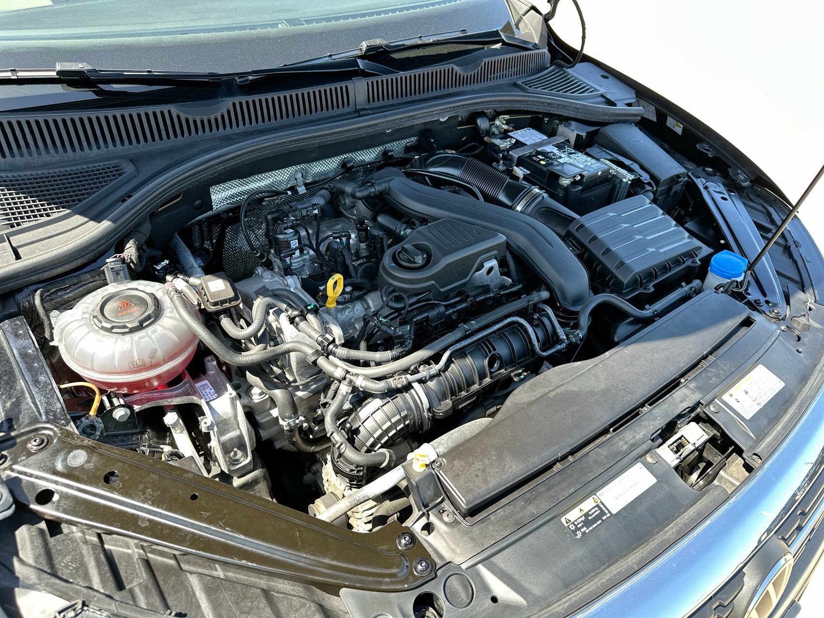 Used 2024 Volkswagen Jetta SE FWD image 24