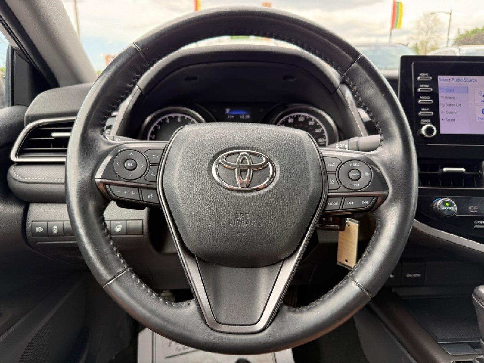 Used 2023 Toyota Camry SE FWD image 19