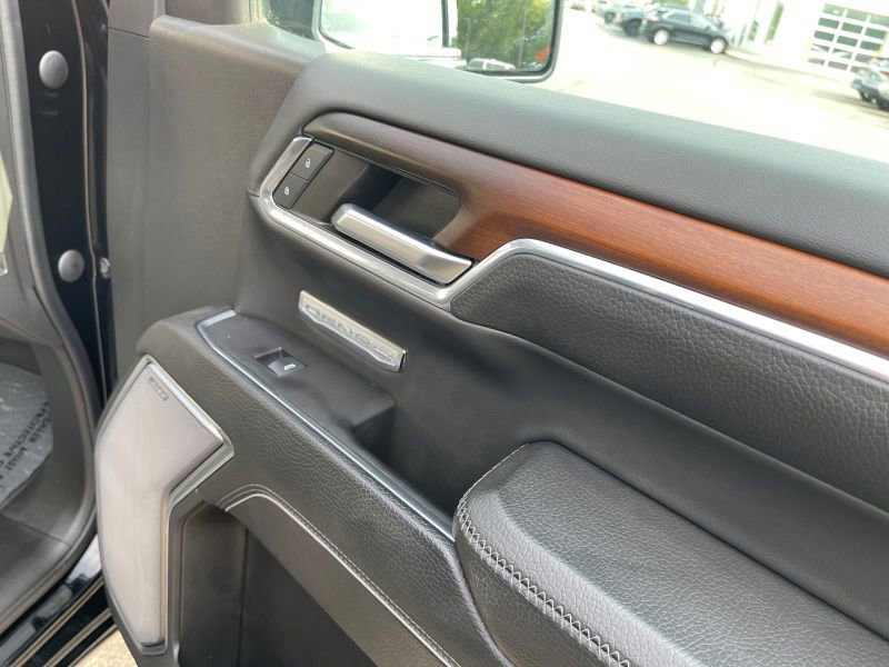 Used 2024 GMC Sierra 1500 Denali w/ Denali Reserve Package image 14