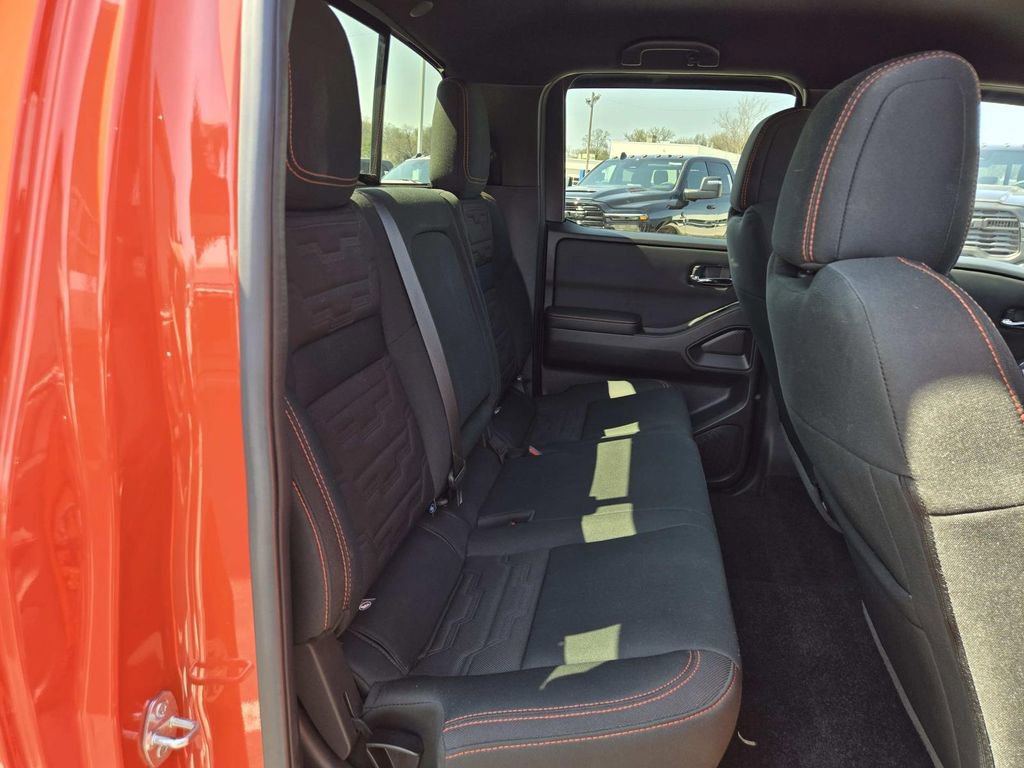 Used 2025 Nissan Frontier PRO-4X w/ Pro Convenience Package AWD/4WD image 16
