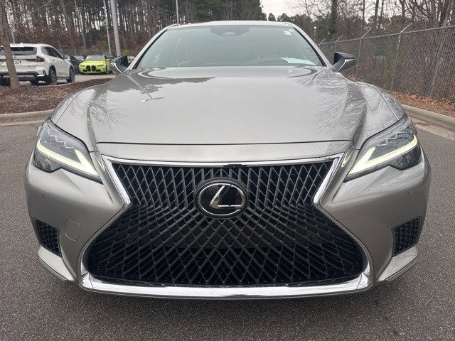 Used 2025 Lexus LS 500 image 2