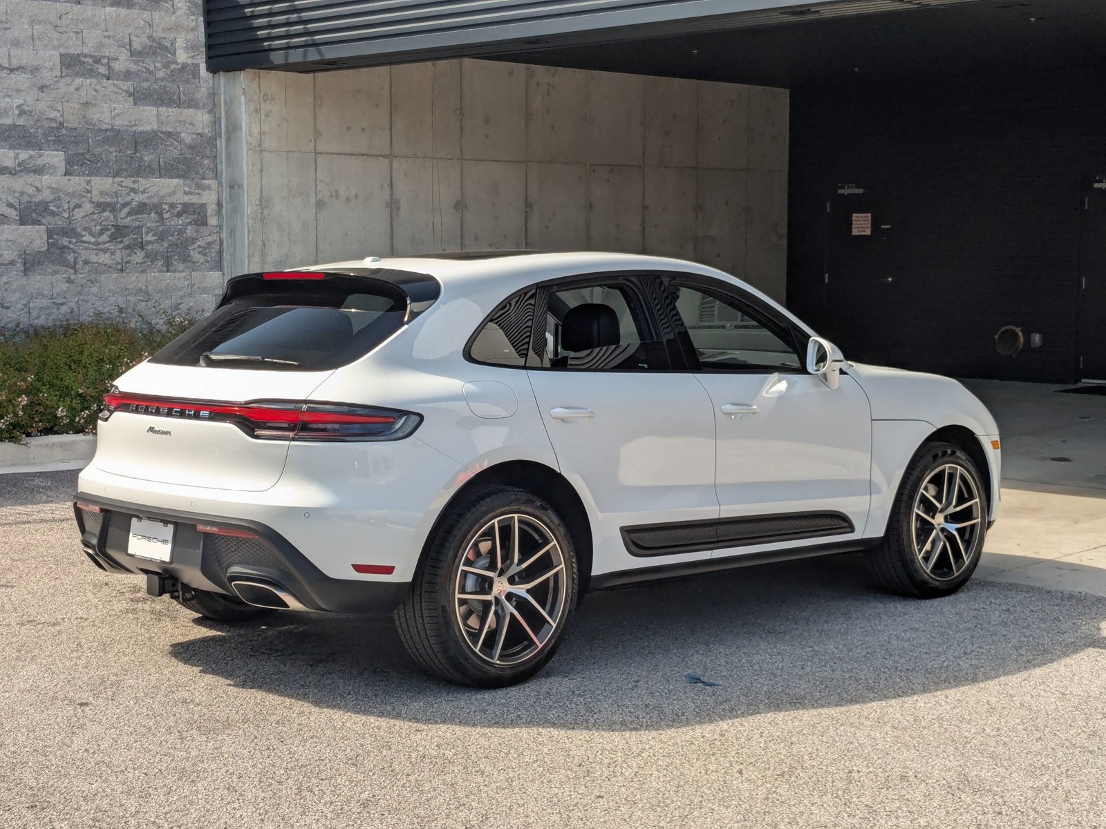 New 2026 Porsche Macan image 9