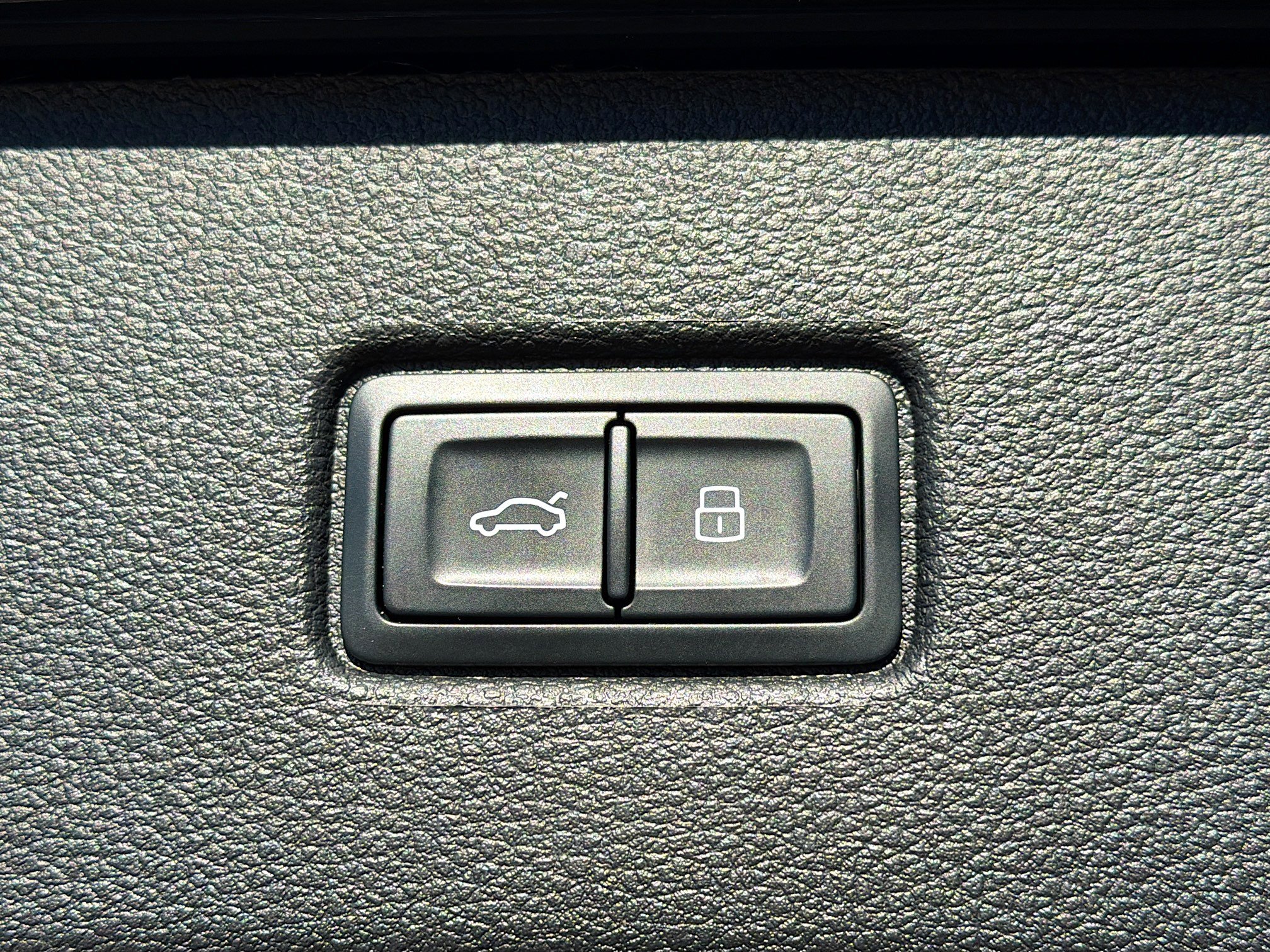 Certified 2025 Audi Q7 3.0T Premium Plus image 13