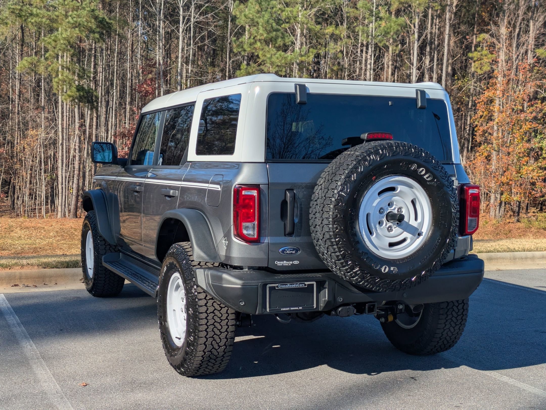 New 2025 Ford Bronco Heritage Edition image 5