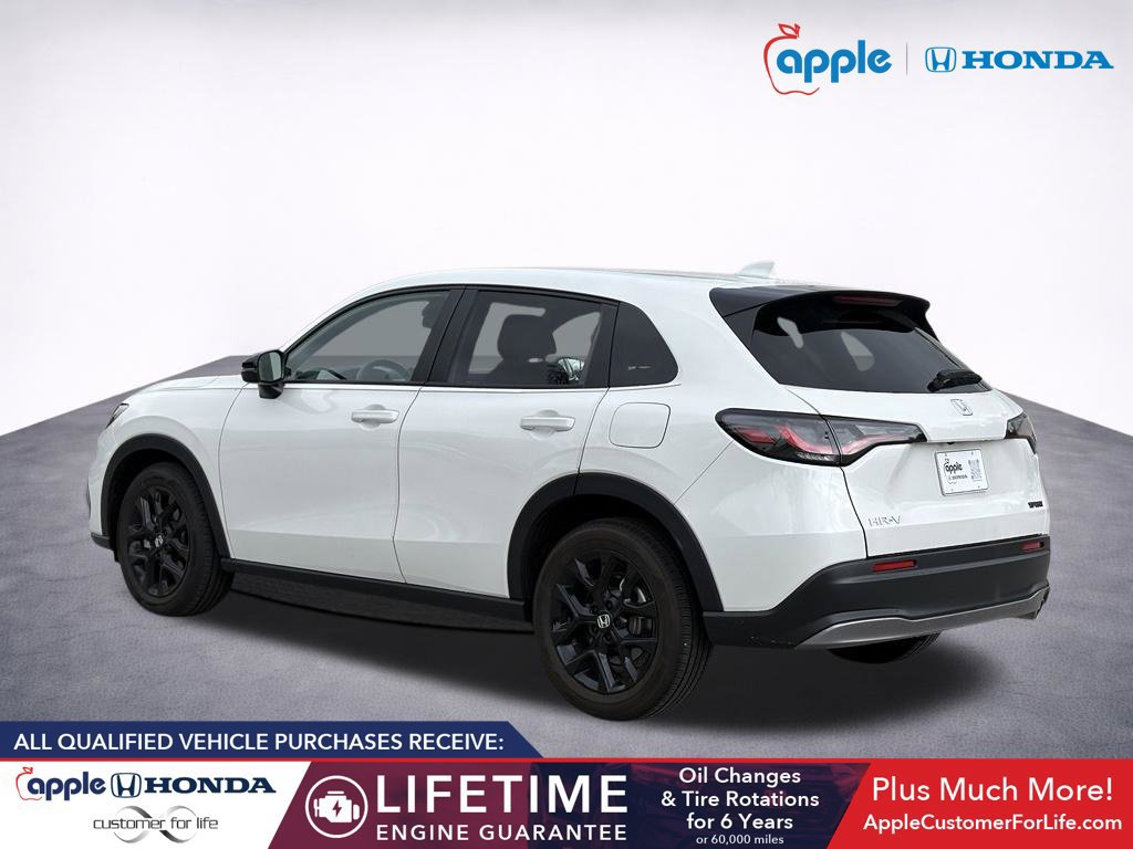 Used 2025 Honda HR-V Sport image 4